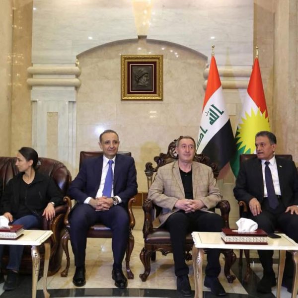 نوێنەرێ سەرۆكێ هەرێما كوردستانێ و بەرپرسێ مەكتەبا رێكخستنا پارێزگەها دهـۆكێ پێشوازی ل شاندێ دەم پارتی كر