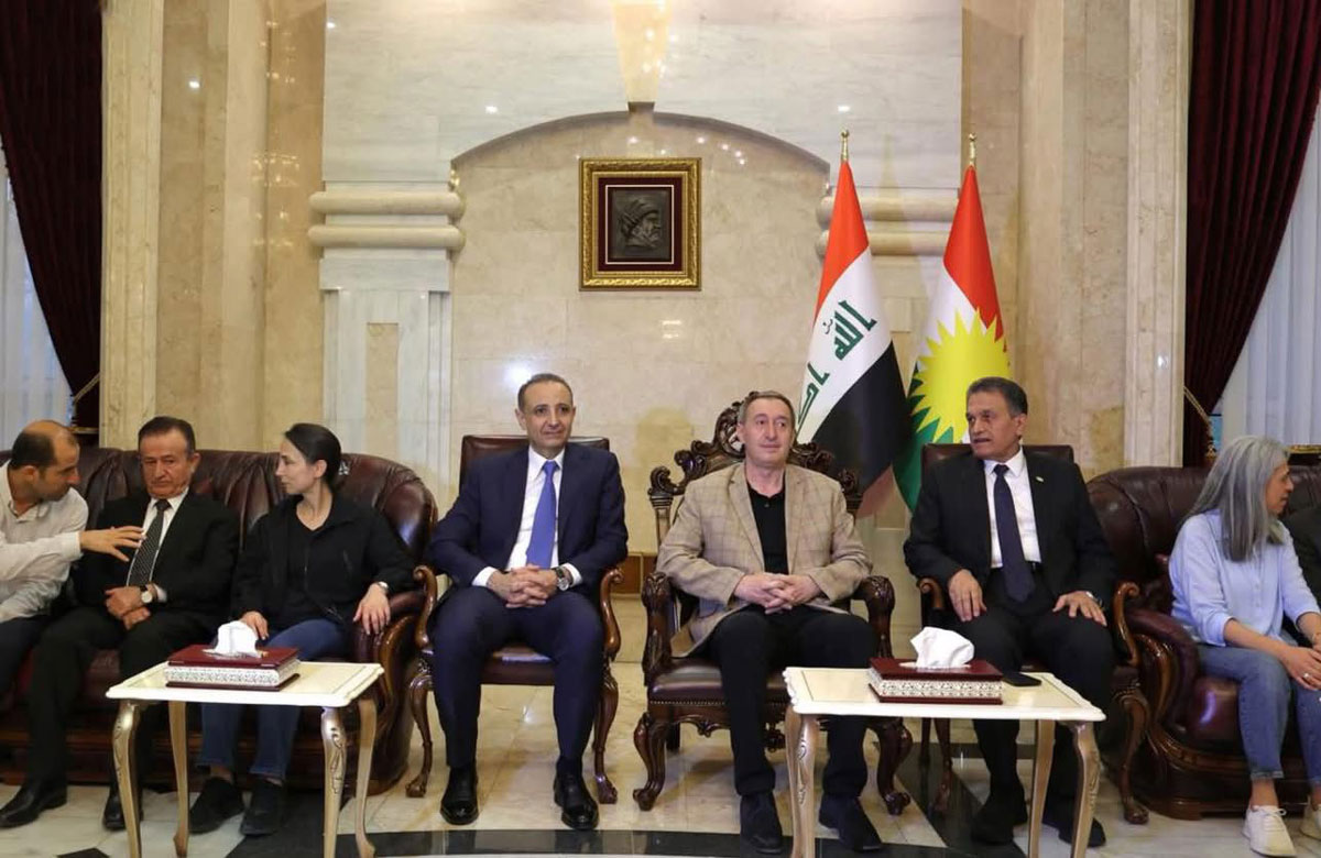 نوێنەرێ سەرۆكێ هەرێما كوردستانێ و بەرپرسێ مەكتەبا رێكخستنا پارێزگەها دهـۆكێ پێشوازی ل شاندێ دەم پارتی كر