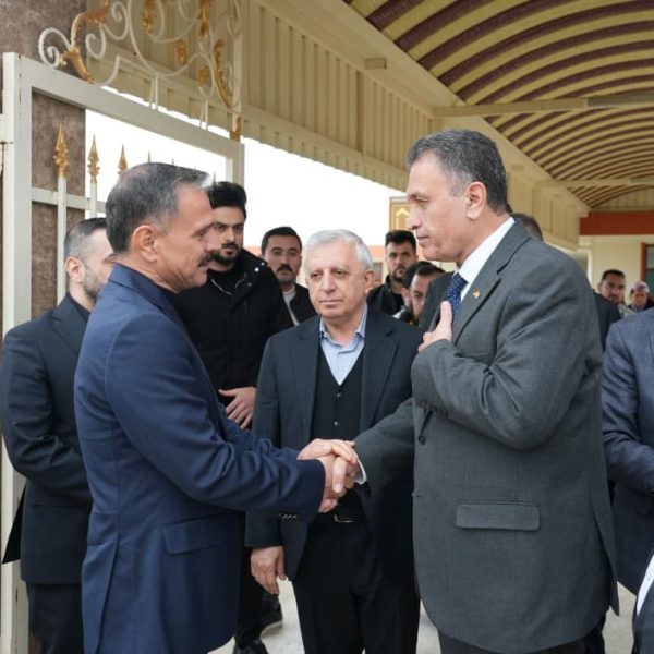 بەڕێز سەربەست لەزگین پشكداری د بەھیا كەسایەتیێ دیارێ ئێزدیان (قاسم شەشۆ) دا دكەت