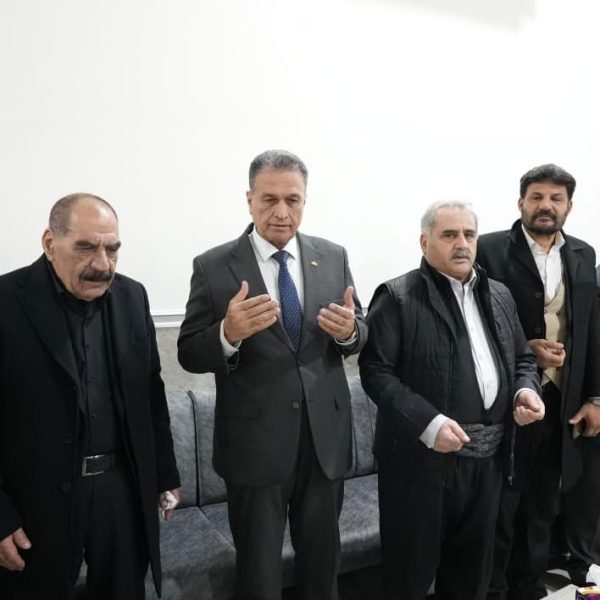 بەڕێز سەربەست لەزگین پشكداری د بەھیا كەسایەتیێ دیارێ ئێزدیان (قاسم شەشۆ) دا دكەت