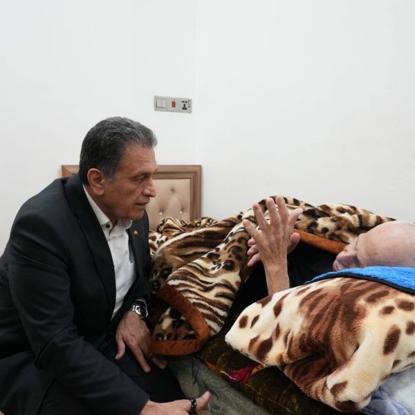 بەرپرسێ مەکتەبا ڕێکخستنێ سەرەدانا تێکۆشەرێ دێرین (سادق گەڵناسکی) دکەت