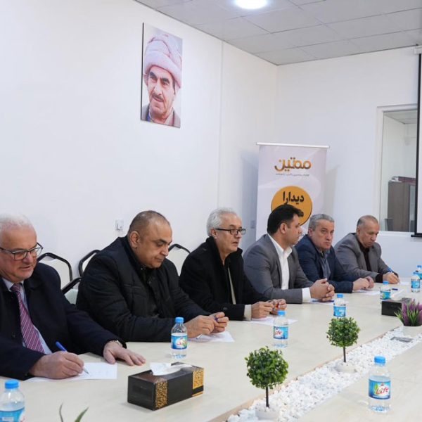 بەرپرسێ مەكتەبا رێكخستنا پارێزگەها دهۆكێ سەرەدانا ناڤەندا خانی یا رەوشەنبیری و ڕاگەهاندنێ كر