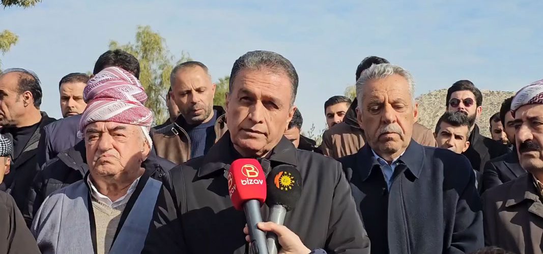 رێورەسمێن خاک سپاردنا پێشمەرگێ شورەشا گولانێ و بریندارێ داستانا دێرەلوکێ هشیار ملا احمد نێروەی 