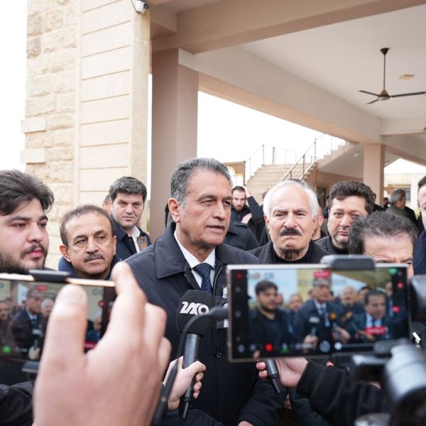 پشکداریکرن د پرسەیا خودێ ژێ رازی پێشمەرگە و کادرێ دێرینێ پارتی (سربست زاخۆیی)