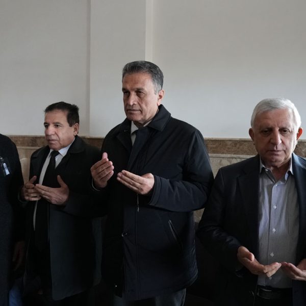 پشکداریکرن د پرسەیا خودێ ژێ رازی پێشمەرگە و کادرێ دێرینێ پارتی (سربست زاخۆیی)