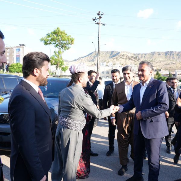 بەڕپرسێ مەکتەبا ڕێکخستنێ پشکدایێ د چالاکیەکا ئێکەتیا قوتابی و لاوان دا دکەت