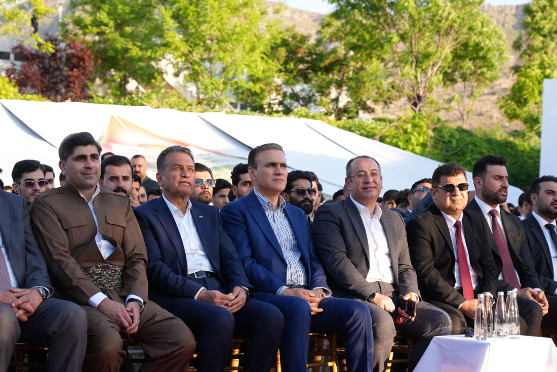 بەڕپرسێ مەکتەبا ڕێکخستنێ پشکدایێ د چالاکیەکا ئێکەتیا قوتابی و لاوان دا دکەت