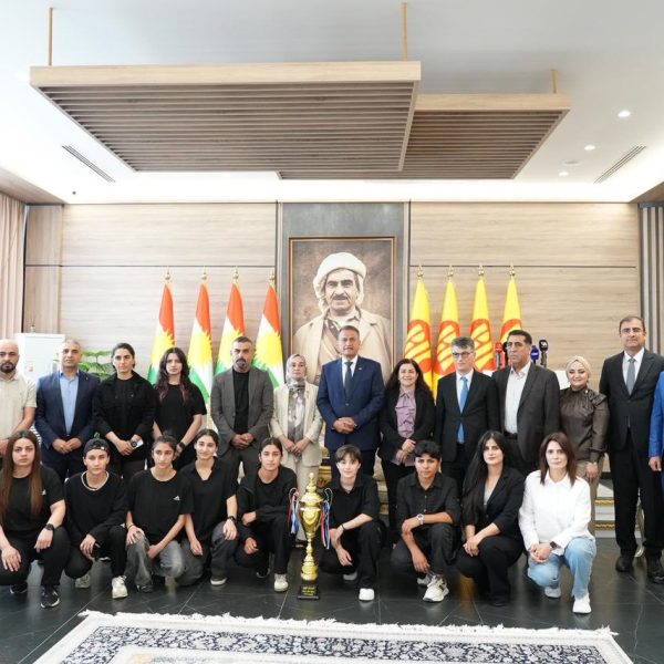 مەکتەبا ڕێکخستنا پارتی ل بەهدینان پیرۆزباهیێ ل کچێن قارەمان یێن یانا دهۆکێ دکەت