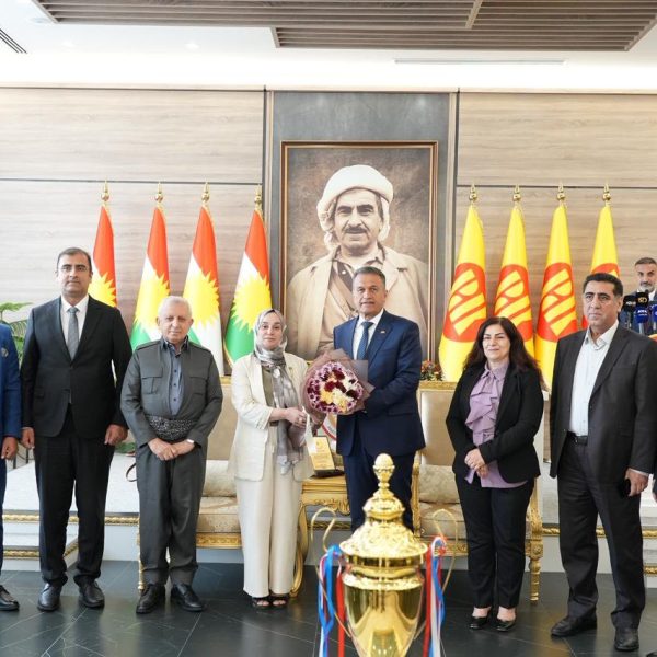 مەکتەبا ڕێکخستنا پارتی ل بەهدینان پیرۆزباهیێ ل کچێن قارەمان یێن یانا دهۆکێ دکەت