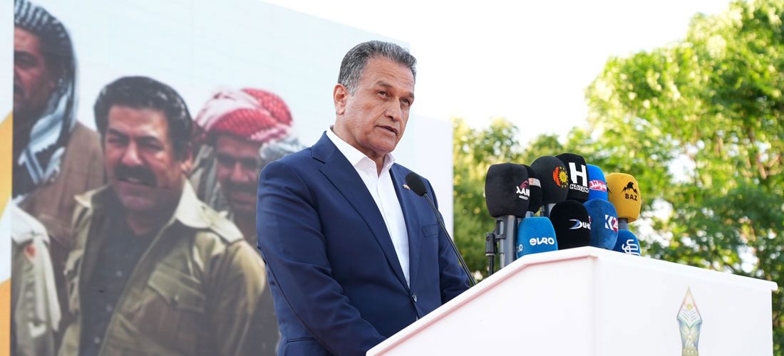 بەڕێز سەربەست لەزگین بەرپرسێ مەکتەبا ڕێکخستنا پارتی دیموکراتی کوردستان ل بەھدینان پەیڤەکێ د یۆبیلا زێڕینا شۆڕشا گولانێ دا پێشکەش دکەت، کو ژ لایێ مەکتەبا سکرتاریەتا ئێکەتیا قوتابی و لاوان ڤە ھاتبوو ڕێکخستن و ستایشا ڕۆڵێ قوتابی و لاوان دکەت 