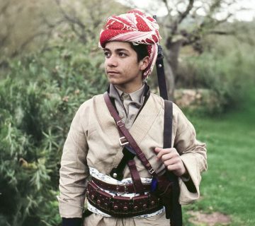 سەرۆک مەسعود بارزانی چەکێ شەرەفێ هەلدگرت و پەیوەندیێ ب رێزێن شۆڕەشا ئەیلوولێ دکەت