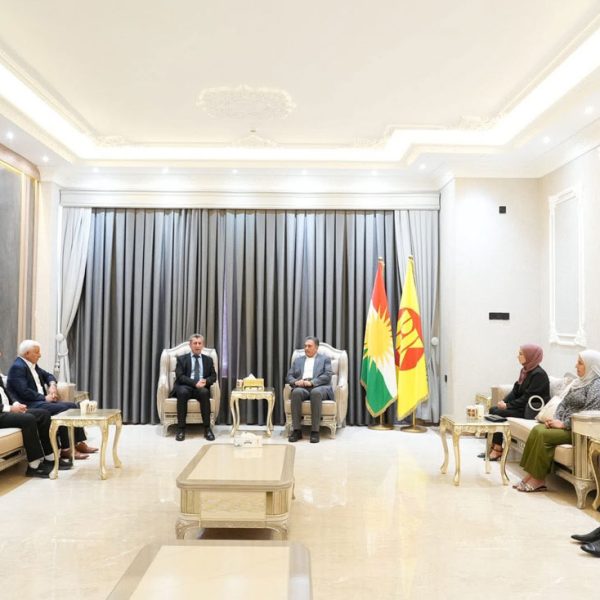 شاندەکێ PDK S سەڕەدانا مەکتەبا ڕێکخستنا پ د ک ل بەهدینان دکەت