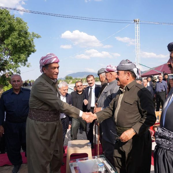 رێورەسمێن هەلاندنا پەردێ ل سەر مونۆمێنتێن 33 شەهیدێن گەڕبەراسکێ و سەرەدانا شکەفتا گوندێ گەڕبەراسکێ، ئەو شکەفتا بارزانیێ نەمر سەرکرداتیا هەردوو داستانێن زاویتە و لۆمانا تێدا کری 