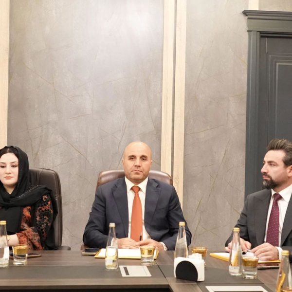 بەرپرسێ مەکتەبا ڕێکخستنا پ د ك ل بەهدینان پێشوازی ل پەرلەمانتارێن خولا شەشێ یا پەرلەمانی دکەت